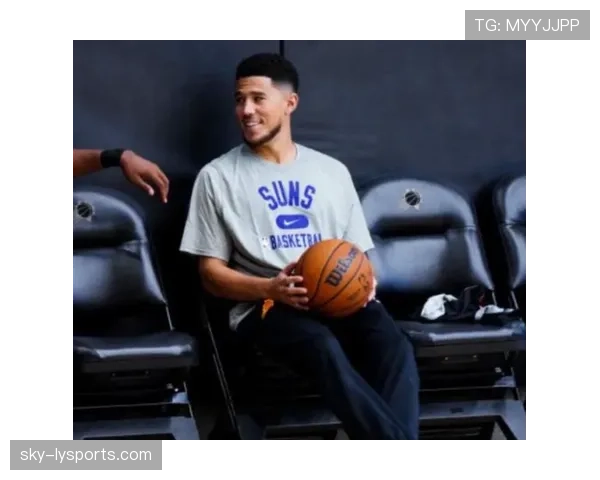 布克训练完顺手买了辆法拉利，这日子没法过了